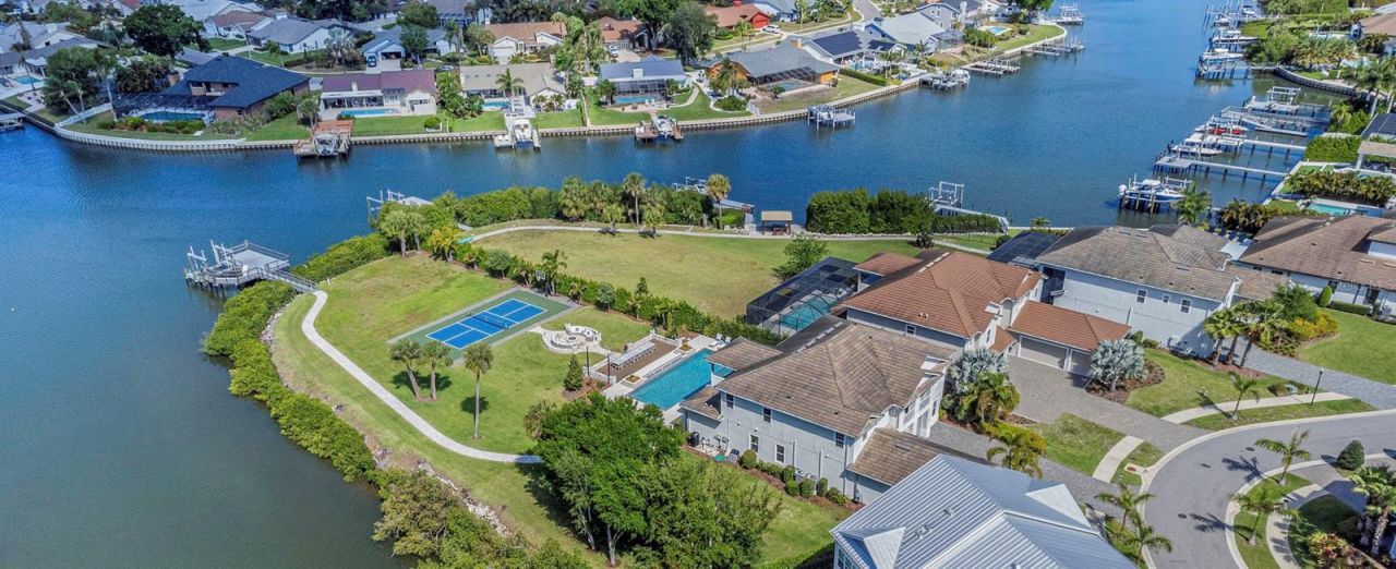 4028 Rocky Shores Drive, Tampa, FL 33634 Photo