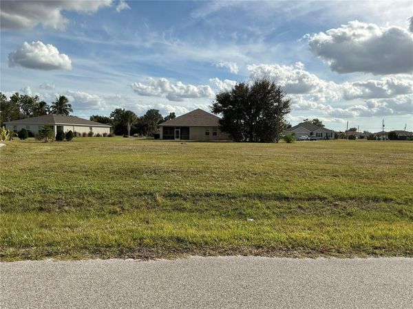 16154 QUICHE COURT , PUNTA GORDA, FL 33955