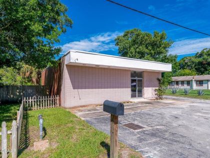 116 CENTER STREET Daytona Beach, FL 32117