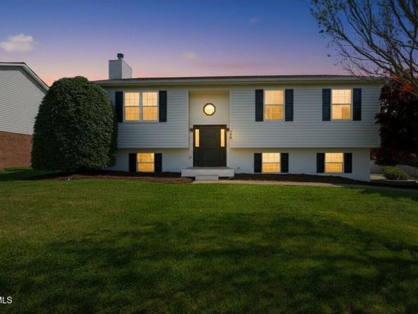 200 Crystal Springs Circle, Johnson City, TN 37615