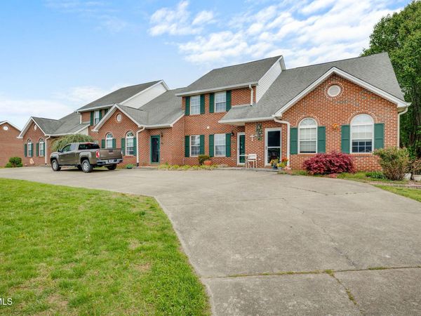 142 Eagle View Private Drive, Unit 142, Blountville, TN 37617