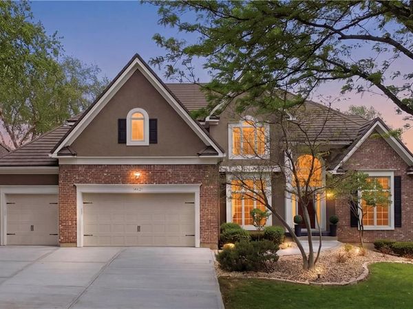 14621 DEARBORN Street, Overland Park, KS 66223