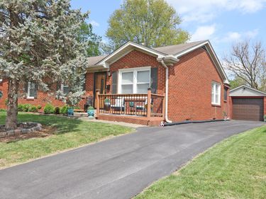 1689 Harrogate Road, Lexington, KY 40505