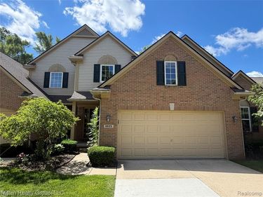8025 Springdale Drive, White Lake Twp, MI 48386