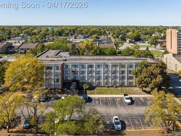 1270 Electric Avenue, Lincoln Park, MI 48146