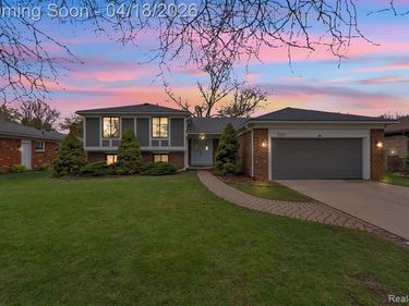 7323 Burgundy Street, CANTON, MI 48187