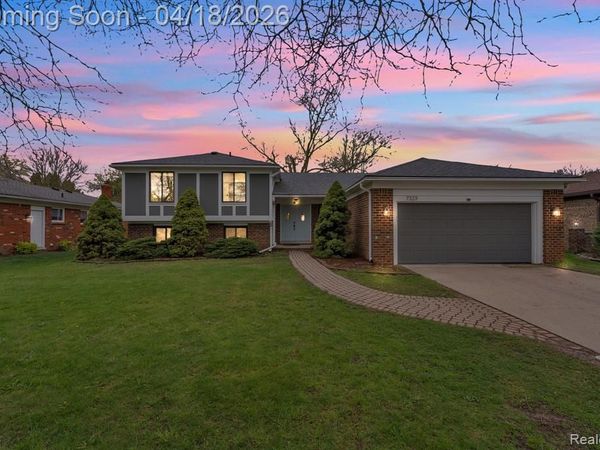 7323 Burgundy Street, CANTON, MI 48187