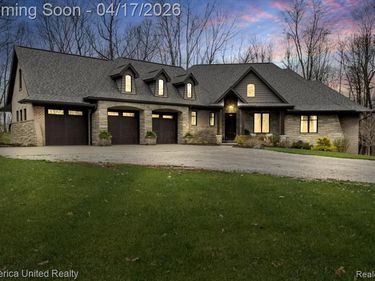 1425 Wind Valley Lane, Highland Twp, MI 48442