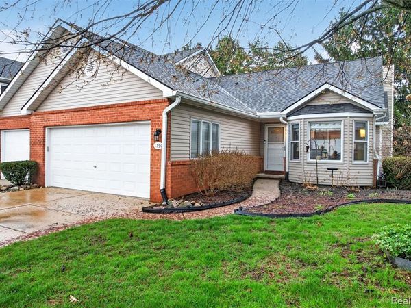 1390 Steeplechase Court, Howell Twp, MI 48843