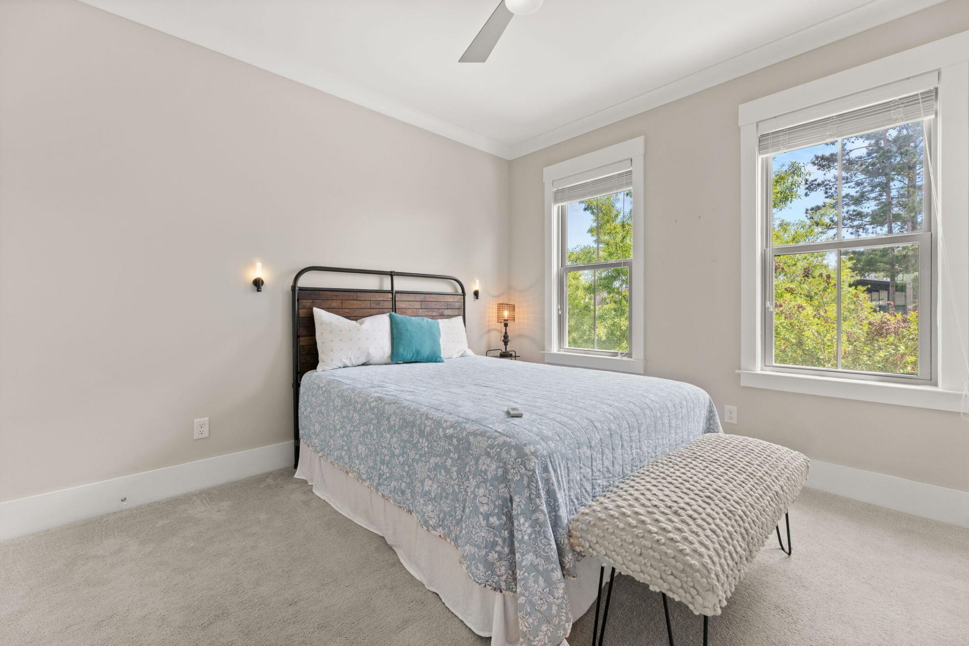 242 Oak Park Street Photo 24