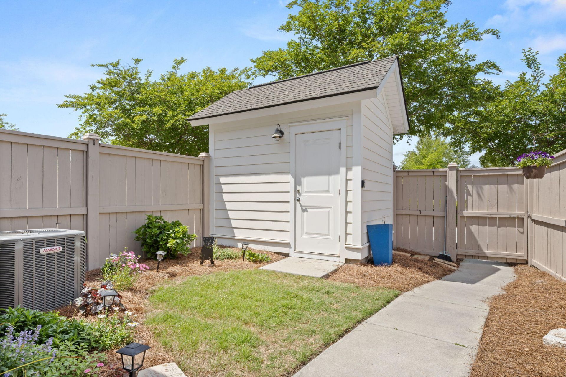 242 Oak Park Street Photo 29