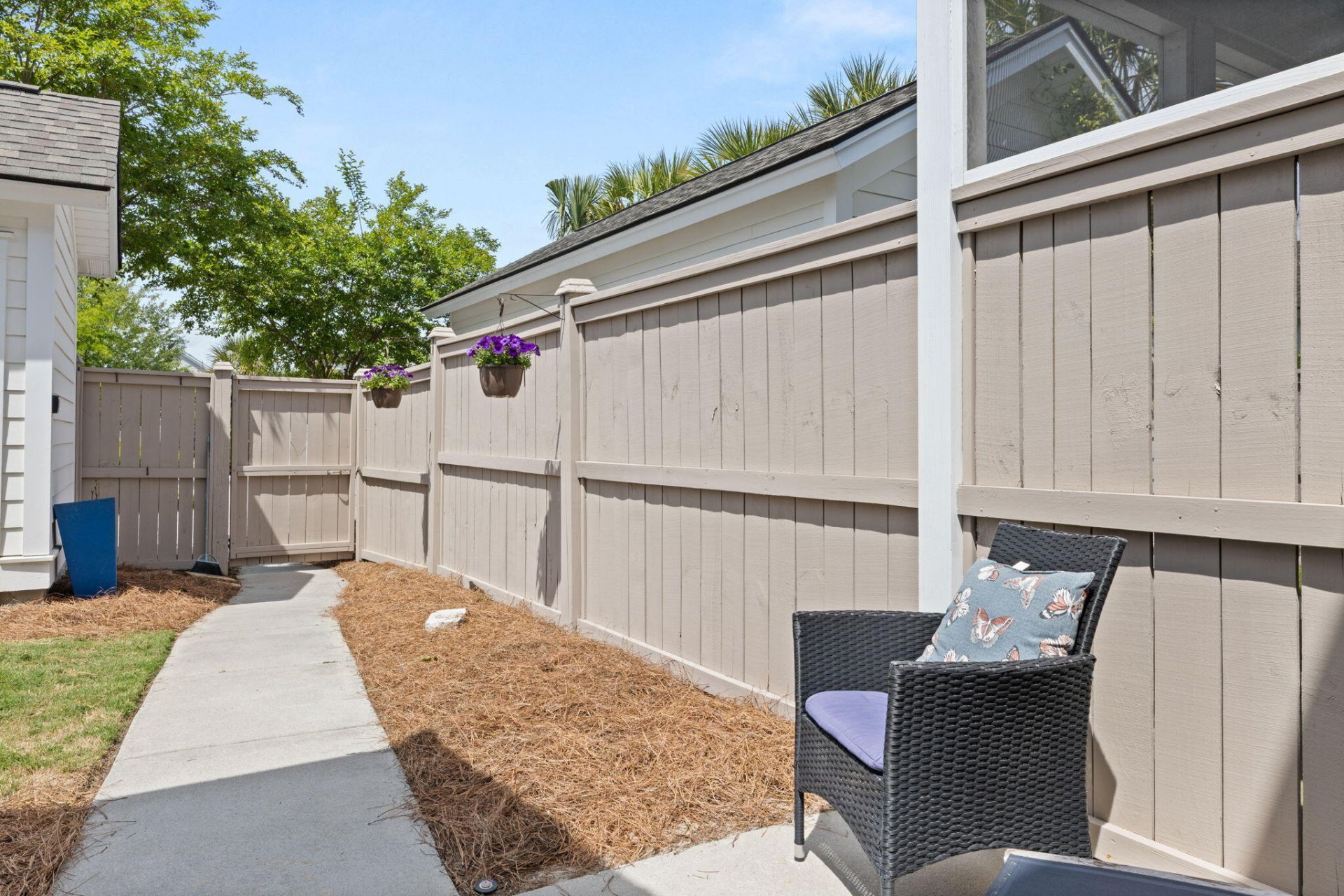 242 Oak Park Street Photo 30