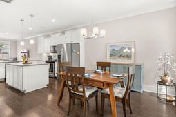 242 Oak Park Street photo 4