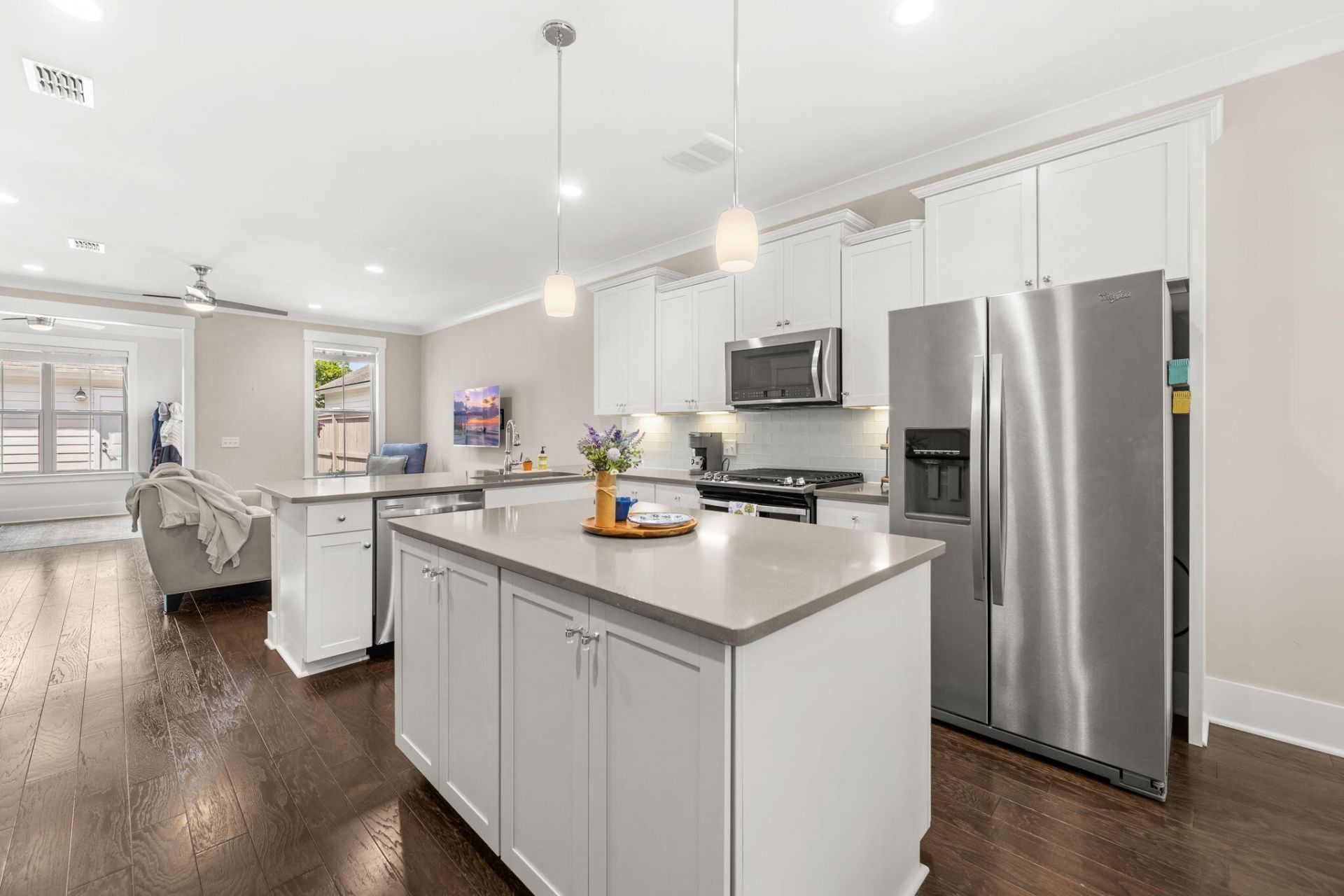 242 Oak Park Street Photo 7