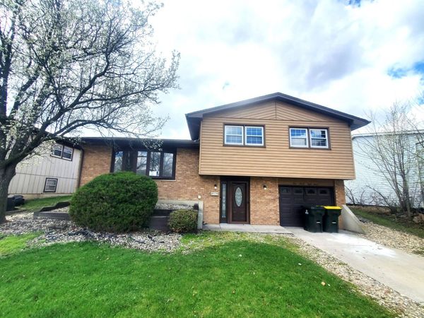 19812 Monterey Avenue , Lynwood, IL 60411