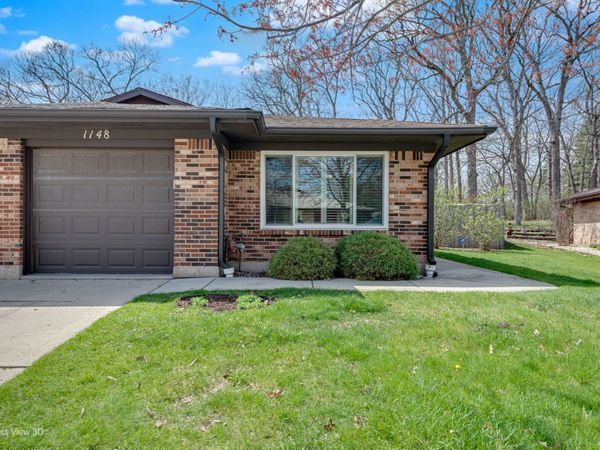 1148 Fulton Drive , Streamwood, IL 60107