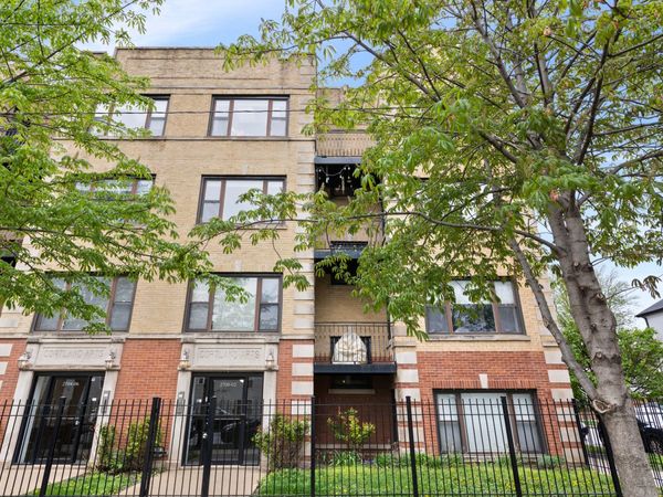 2702 W CORTLAND Avenue , Unit 2, Chicago, IL 60647