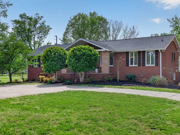 4112 Andrew Jackson Pkwy , Hermitage, TN 37076