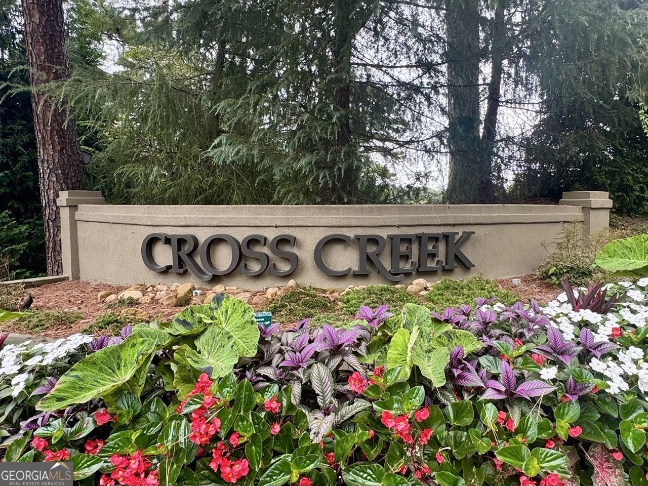 102 Rosaire Place Nw, Atlanta, GA 30327 Main Photo