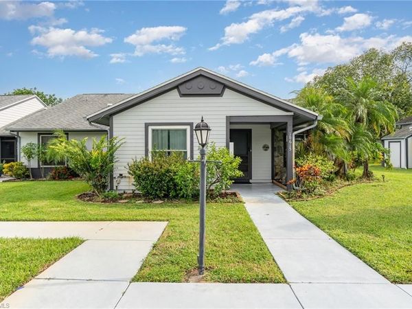 10615 Roxbury CT, LEHIGH ACRES, FL 33936