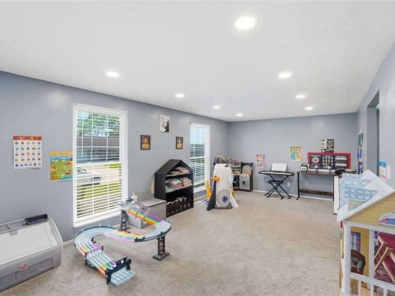 7240 Claybeck Drive, Huber Heights, OH 45424 Photo 10