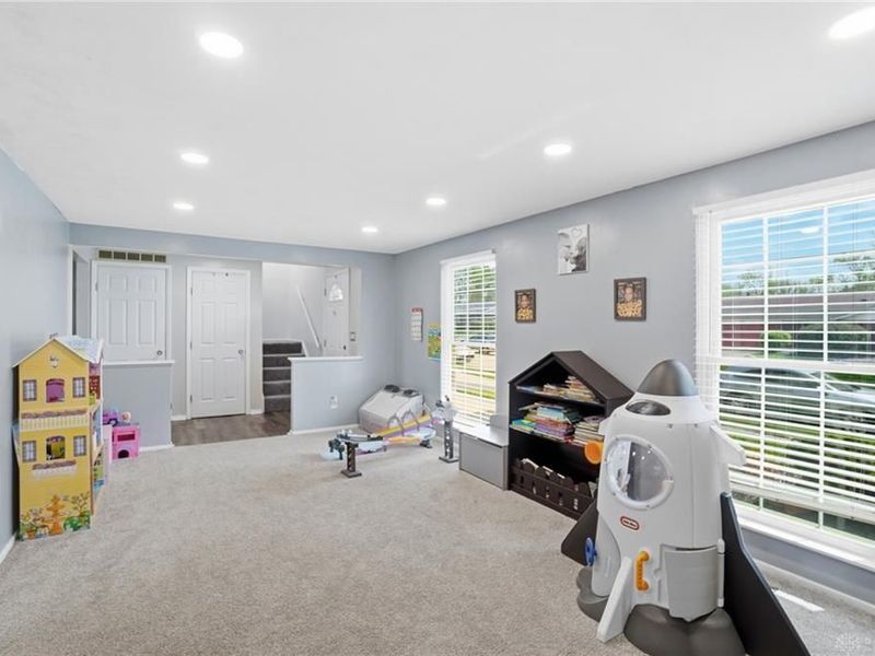 7240 Claybeck Drive, Huber Heights, OH 45424 Photo 11