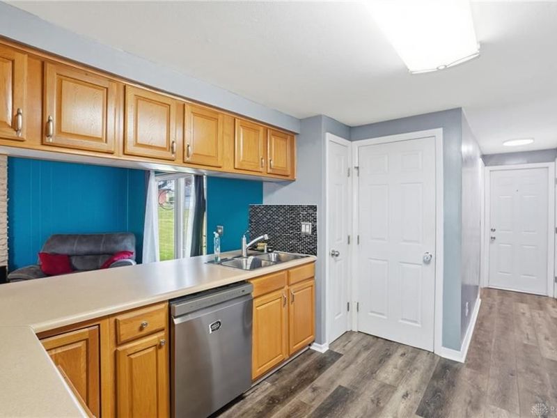 7240 Claybeck Drive, Huber Heights, OH 45424 Photo 19