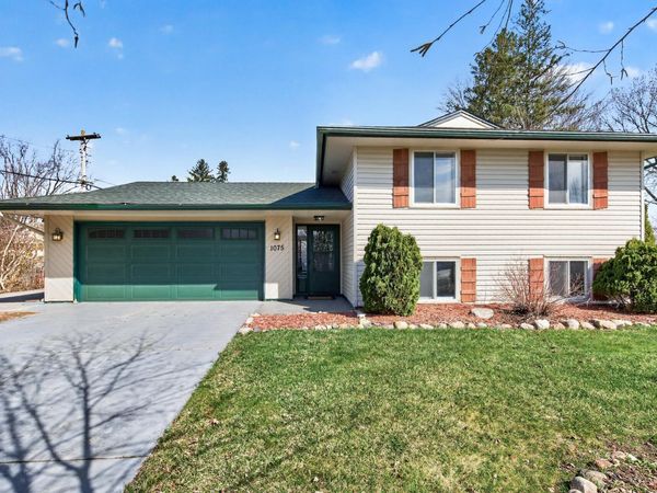 1075 Lowell Drive, Apple Valley, MN 55124