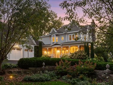 20575 Summerville Road, Deephaven, MN 55331