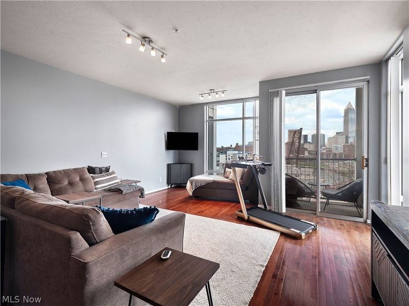 2222 Detroit Avenue , Unit 1009, Cleveland, OH 44113 Photo 12