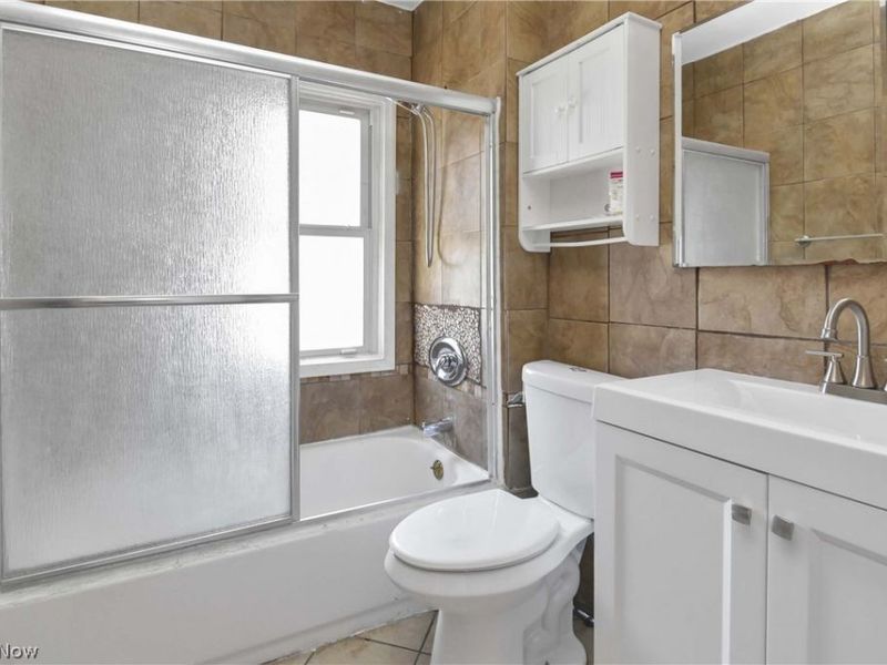 2037 Bunts Road, Lakewood, OH 44107 Photo 27