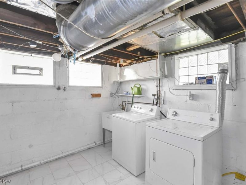 2037 Bunts Road, Lakewood, OH 44107 Photo 29