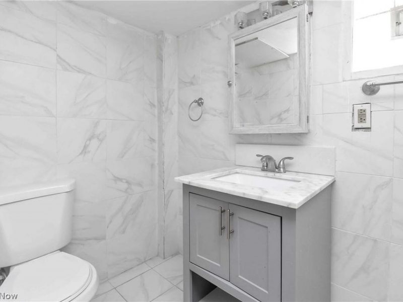 2037 Bunts Road, Lakewood, OH 44107 Photo 32