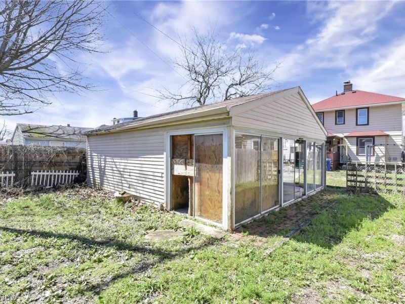 2037 Bunts Road, Lakewood, OH 44107 Photo 35