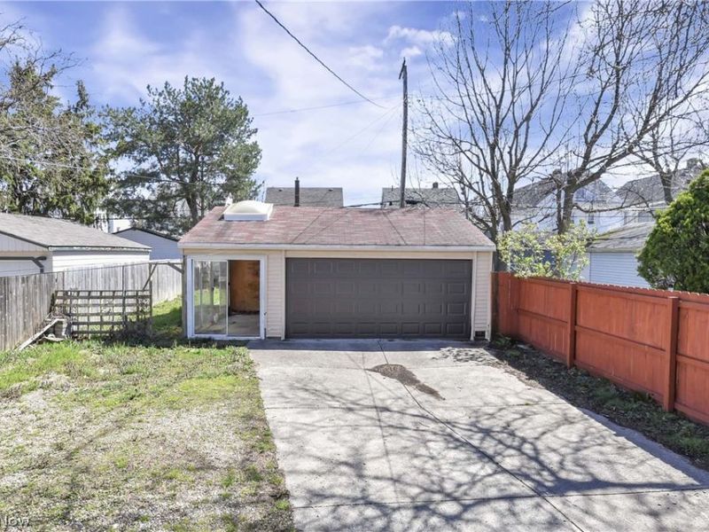 2037 Bunts Road, Lakewood, OH 44107 Photo 36