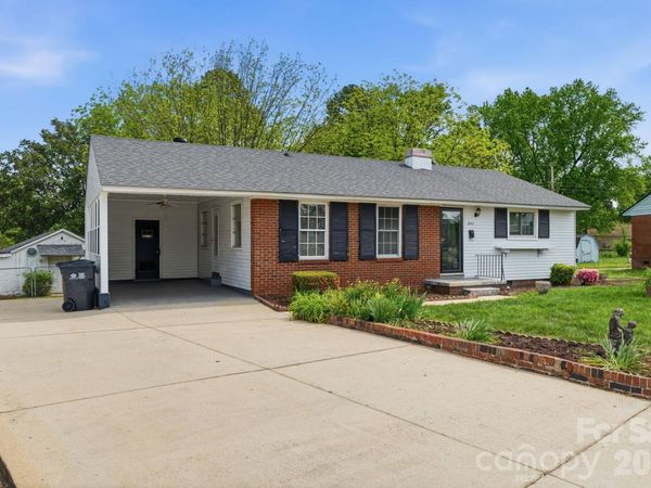 2042 Syracuse Drive , Charlotte, NC 28216