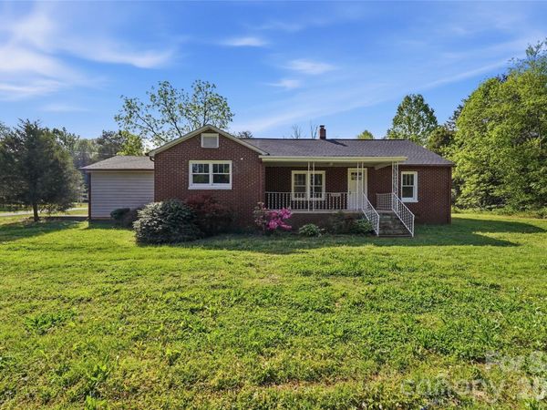 2231 Claremont Road , Newton, NC 28658