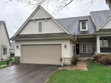 8165 Sequoia Lane, White Lake, MI 48386