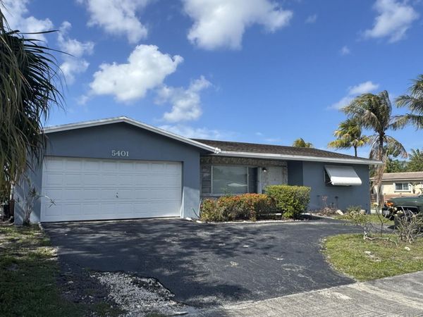 5401 W Park Road, Hollywood, FL 33021