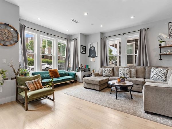 761 Washington St, Unit 1, Boston, MA 02124