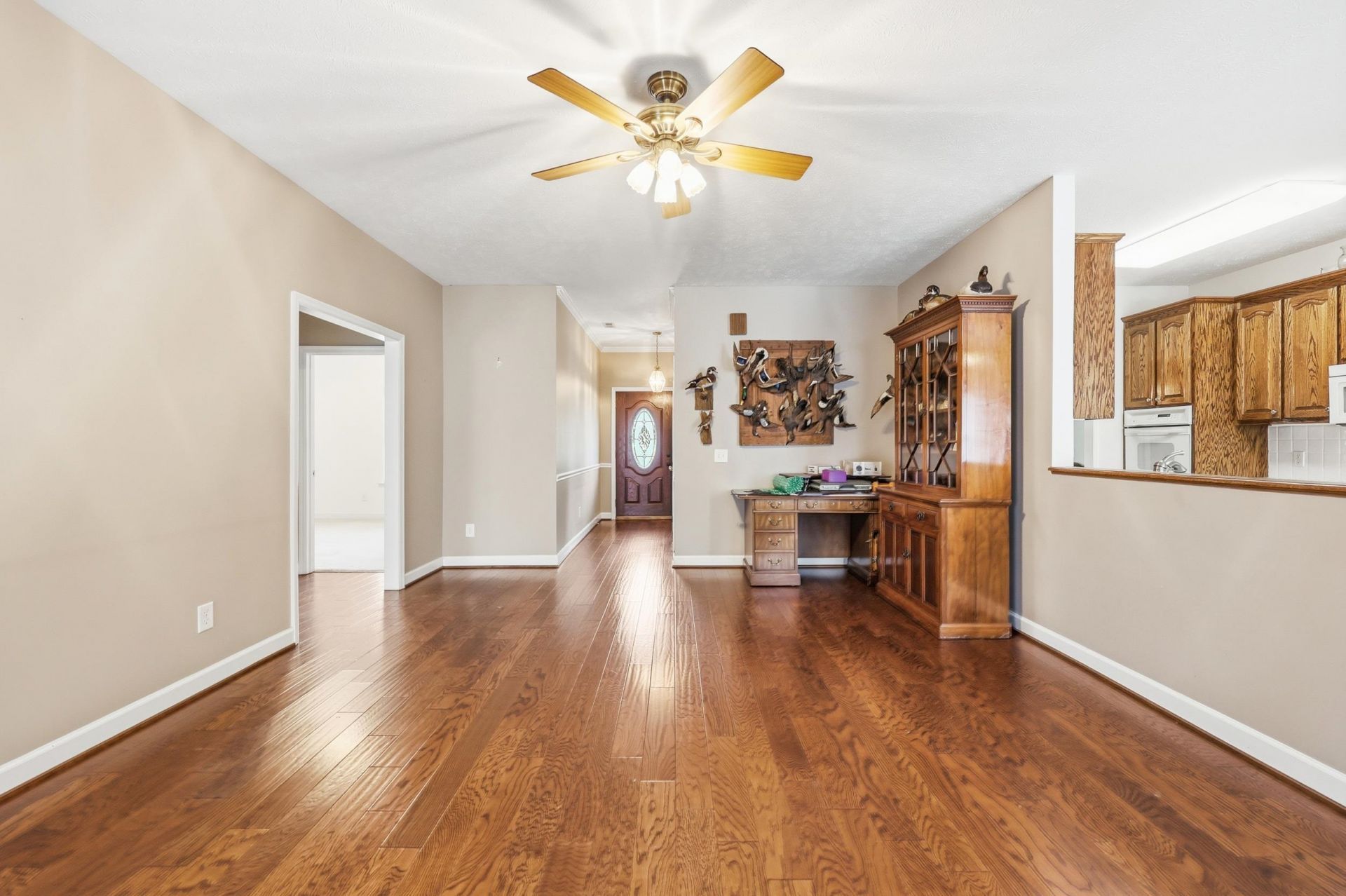 904 Collins St.  Photo 13