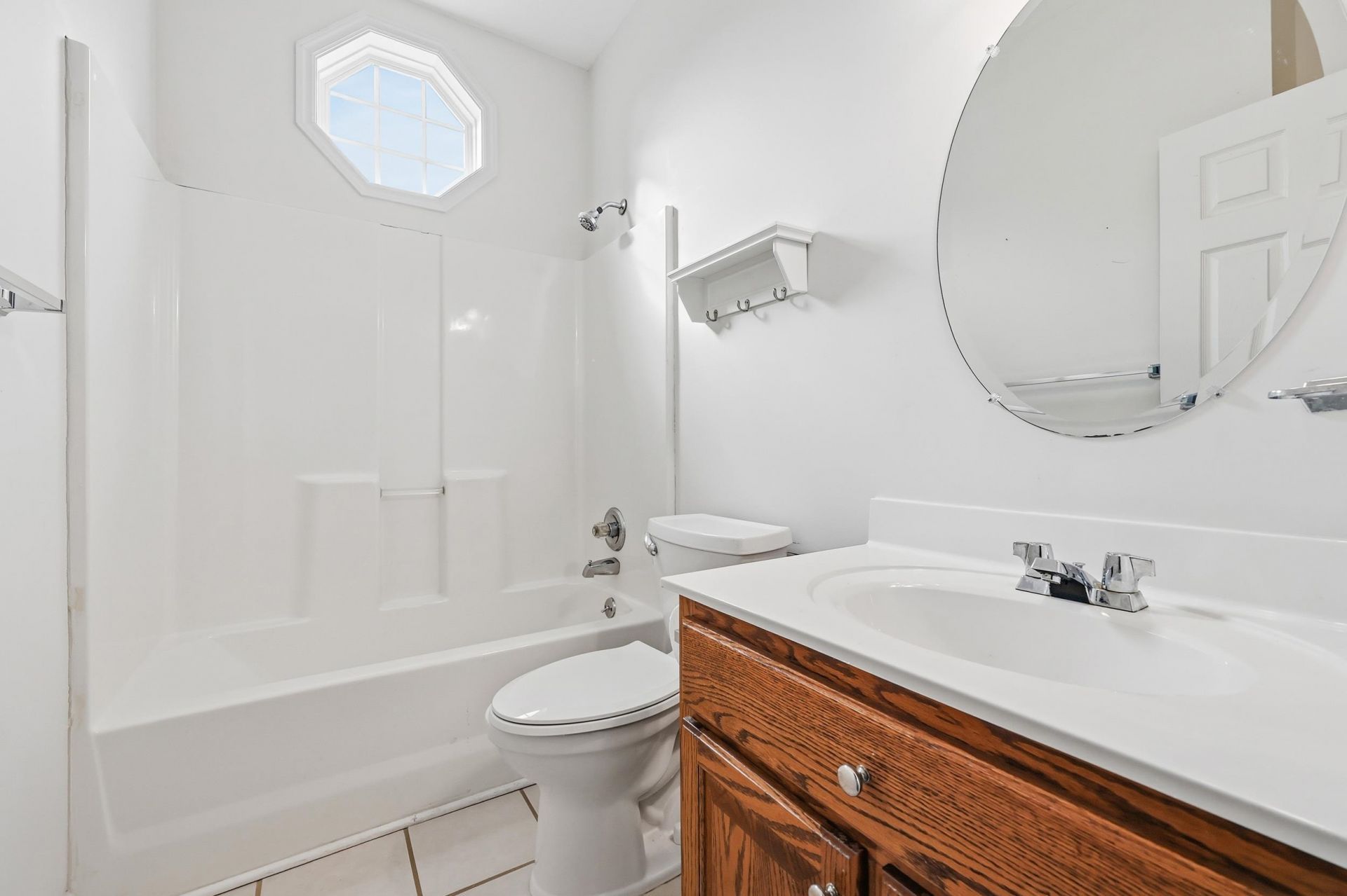 904 Collins St.  Photo 16