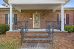 904 Collins St.  photo 4