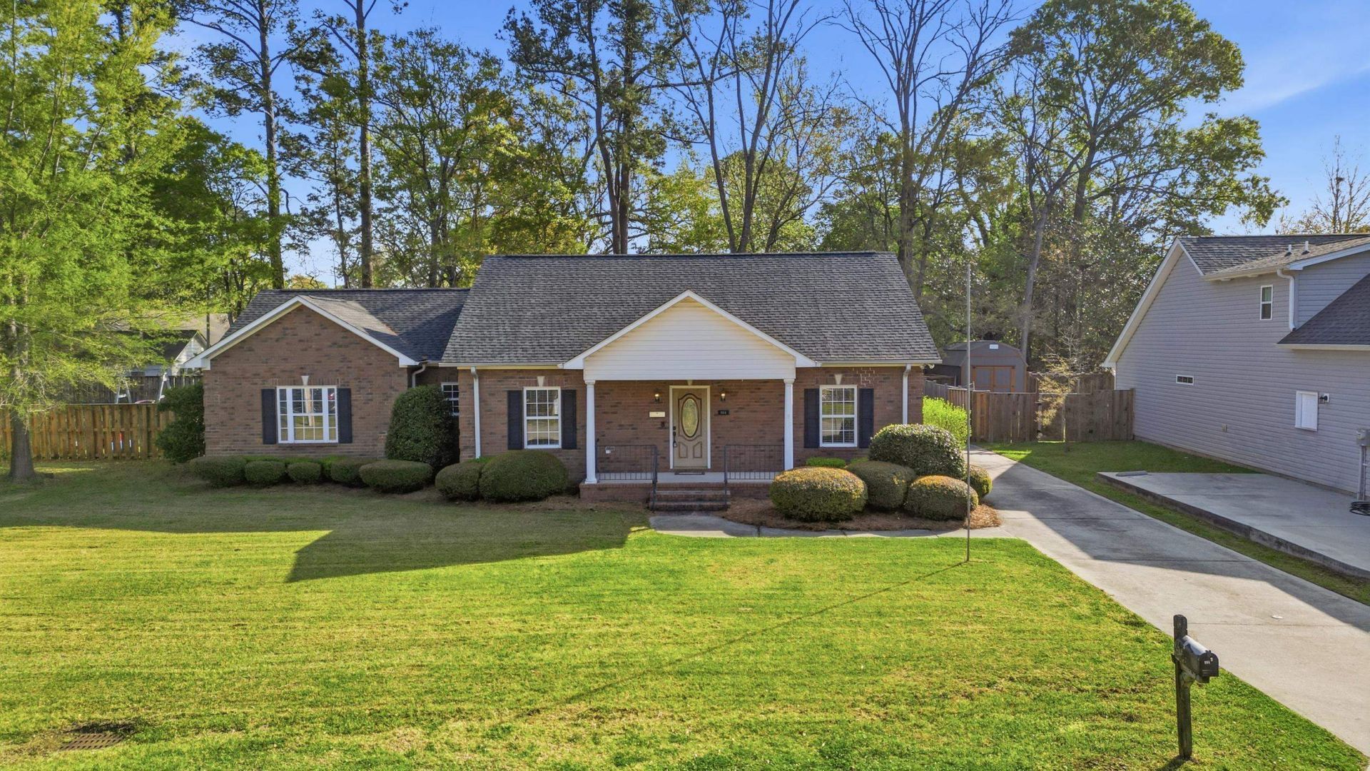 904 Collins St.  Photo 26