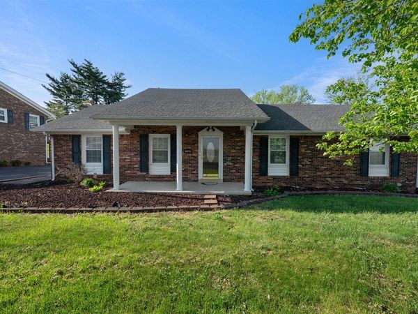 1109 Glenview Drive , Glasgow, KY 42141