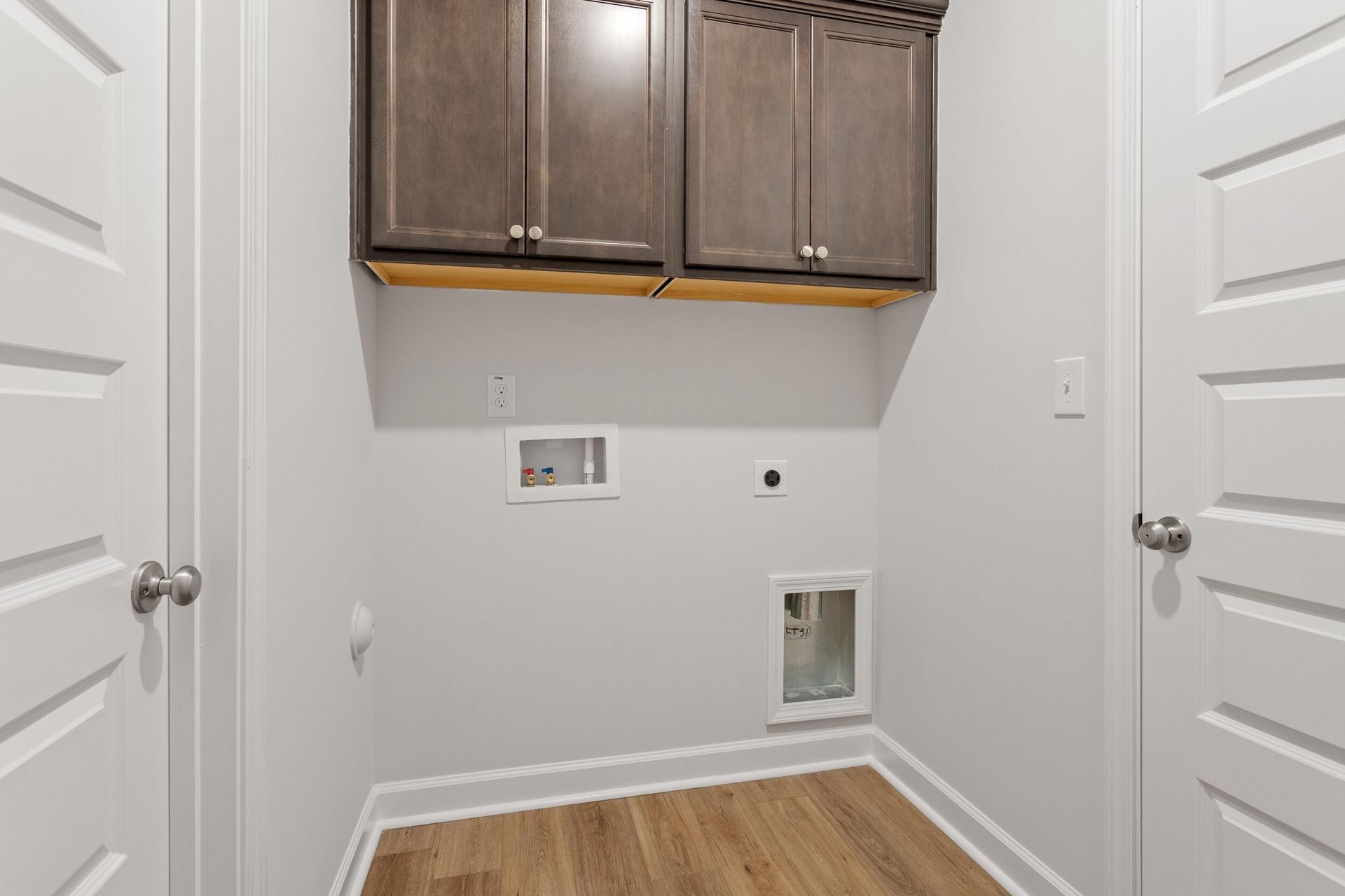 511 Crosswick Street Photo 22