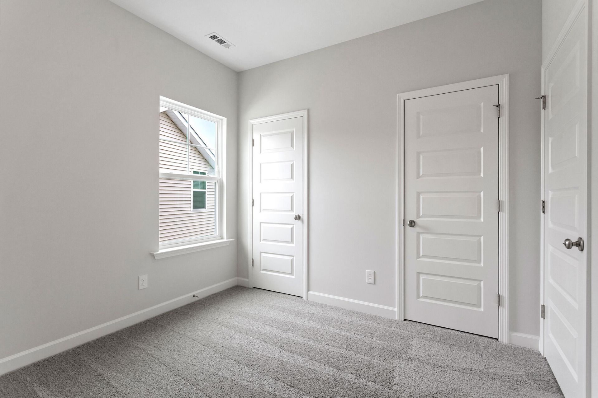 511 Crosswick Street Photo 25