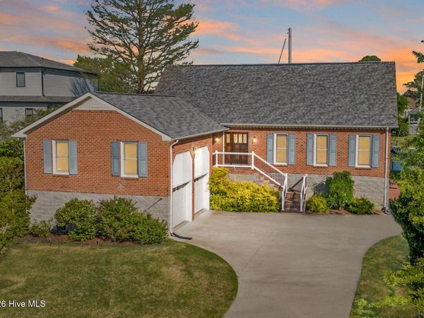 904 Coral Court, New Bern, NC 28560