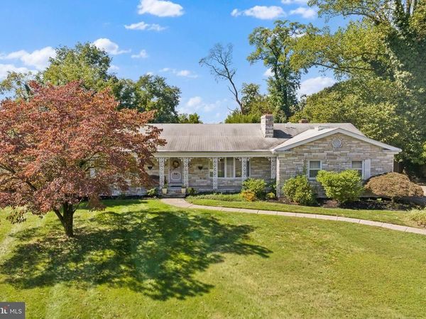 28 WEDGE DRIVE , HAMILTON, NJ 08610