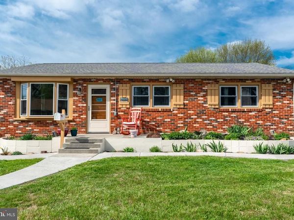 1032 EAST AVENUE, PENLLYN, PA 19422